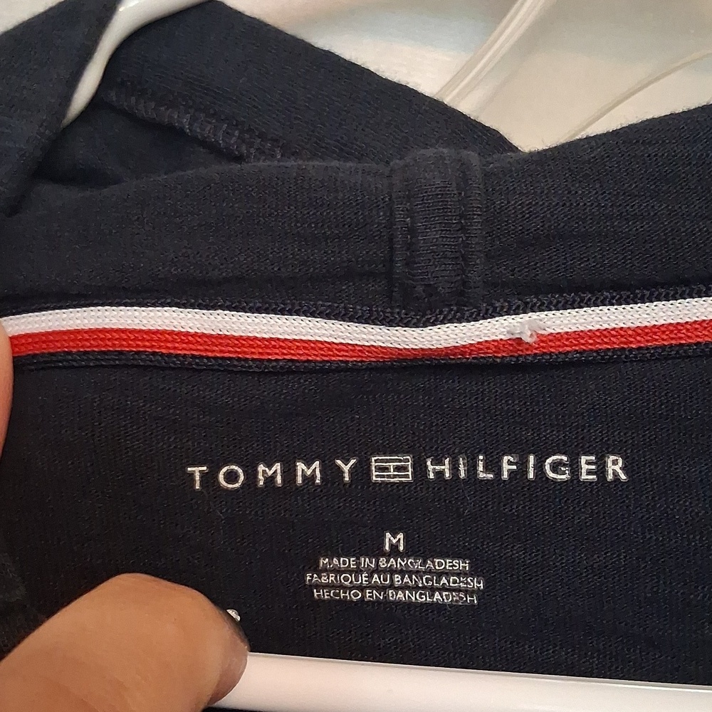 Tommy Hilfiger Hooded Top with Red and White Stripes Size Medium - Picture 5 of 9